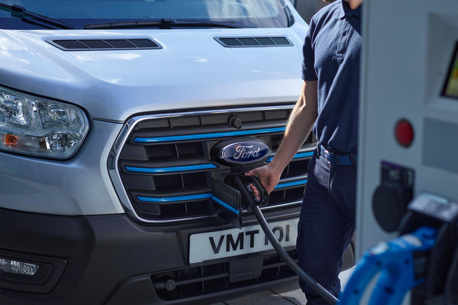 Ford e transit front charging