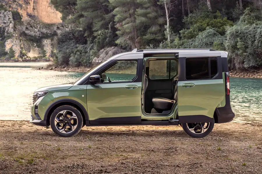 New Ford Tourneo Courier becomes firm's entry model in Europe | Autocar
