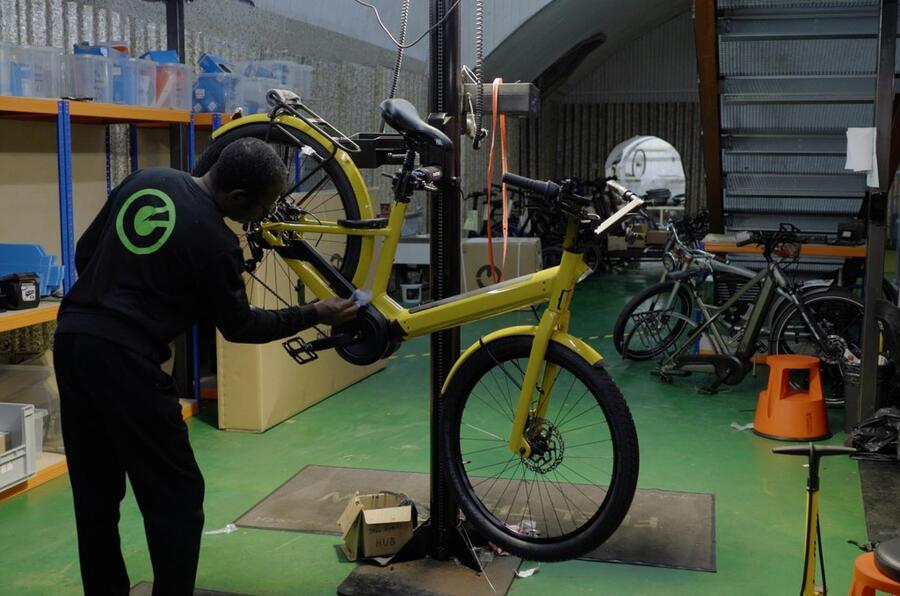 Fully charged service