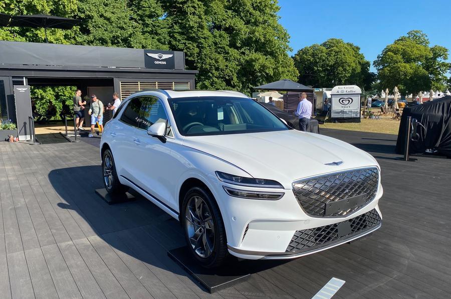 Genesis gv70 electric front2
