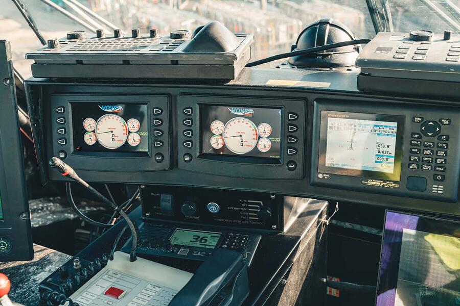 Griffon hoverwork 12000td hovercraft gauges