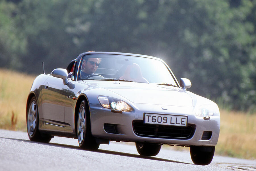 honda-s2000-front-quarter-cornering.jpg?