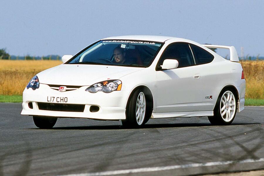 Honda integra type r dc5 front three quarter