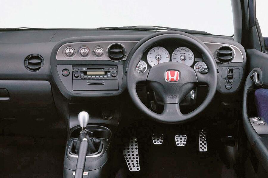 Honda integra type r dc5 interior