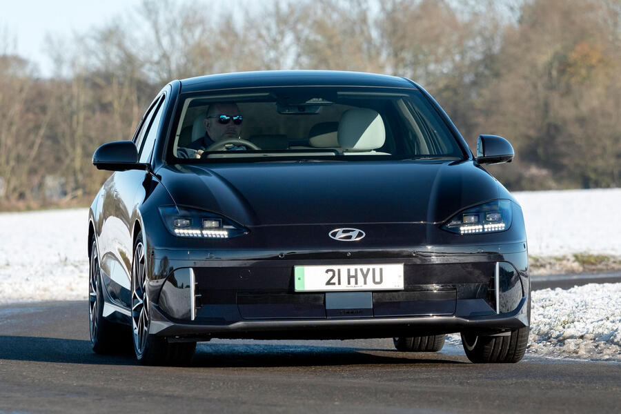 Hyundai ioniq 6 front quarter tracking 2023