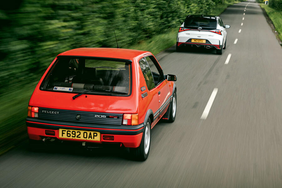 hyundai i20n vs tolman 205 gti rear tracking