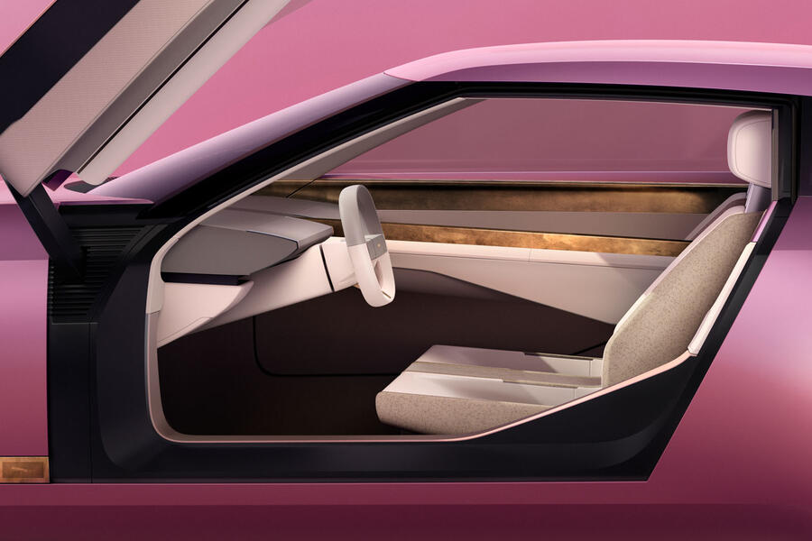 Jaguar Type 00 â€“ door open