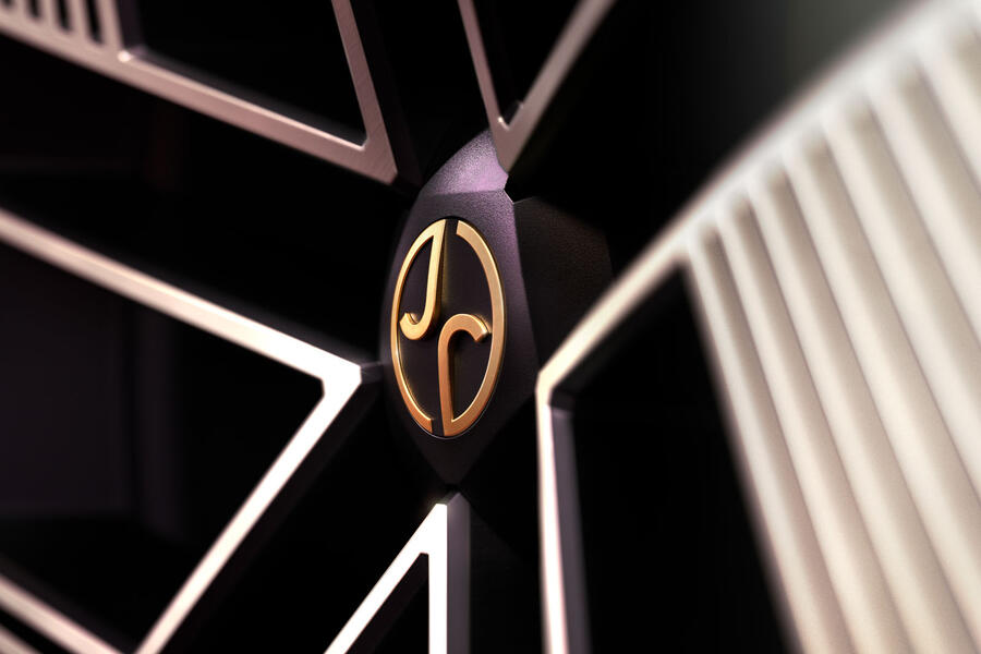 Jaguar Type 00 â€“ wheel logo