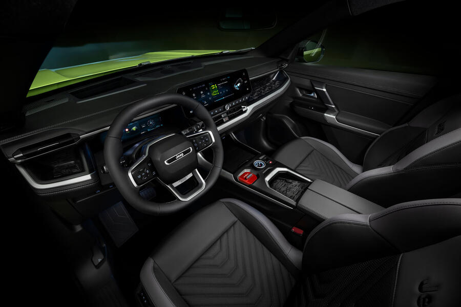 2025 Jeep Compass interior