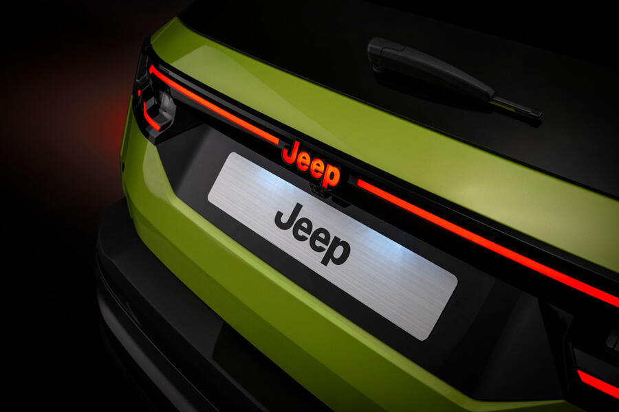 2025 Jeep Compass rear – close