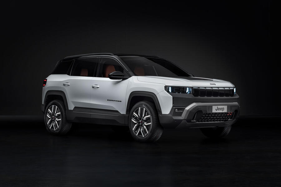 Jeep Compass 4x4 front quarter