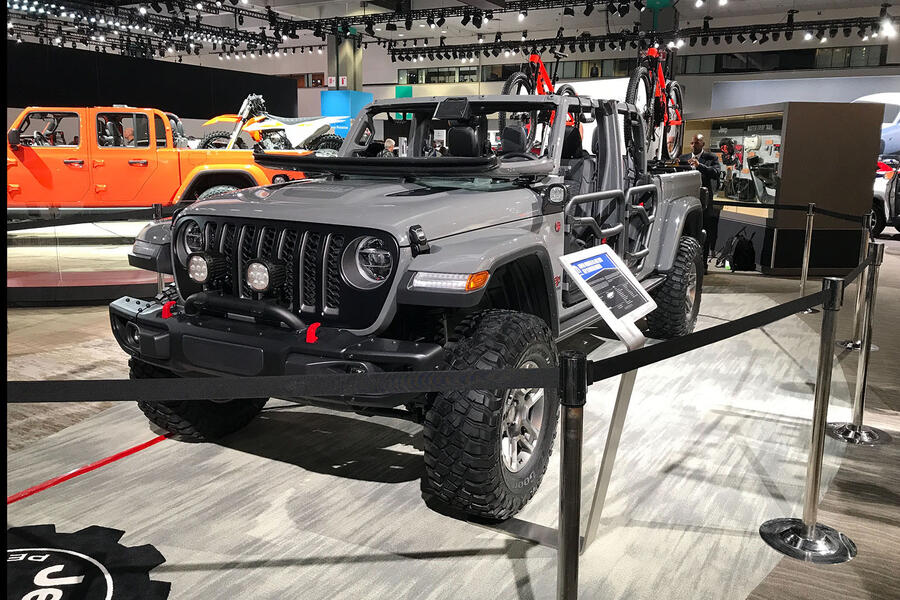 New Jeep Gladiator Heavy Duty Pick Up Launched Autocar