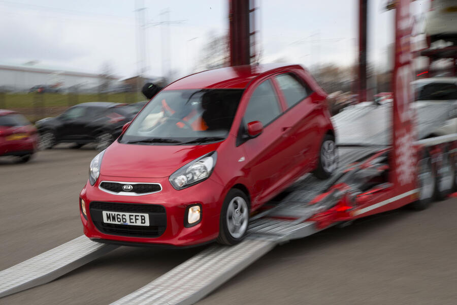 Kia picanto on car transporter front quarter tracking