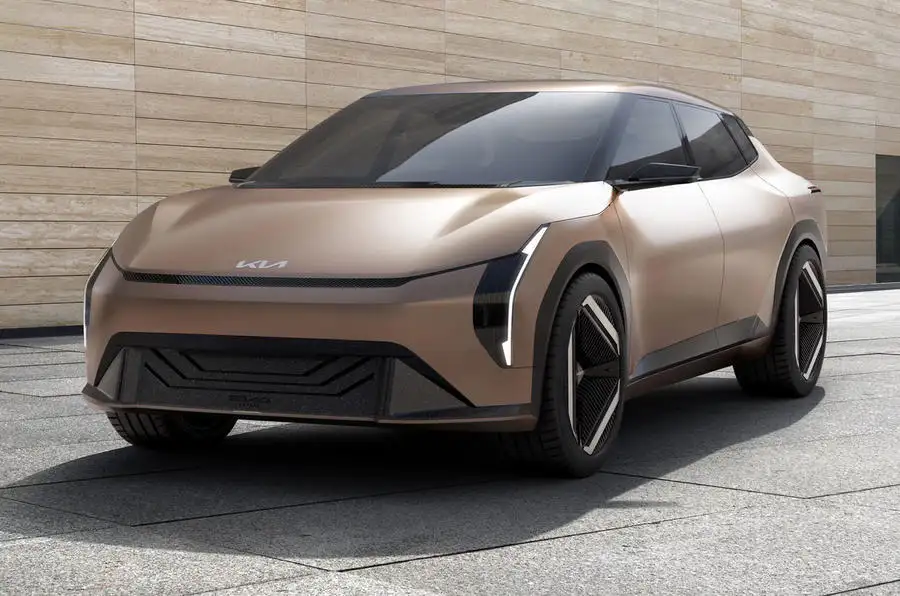 Kia EV4 concept â€“ front