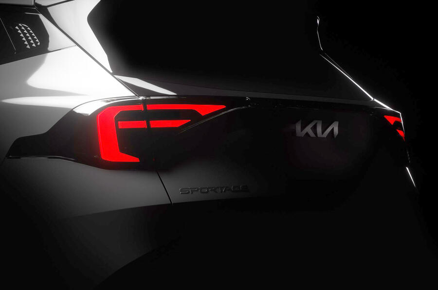 Kia Sportage facelift teaser rear