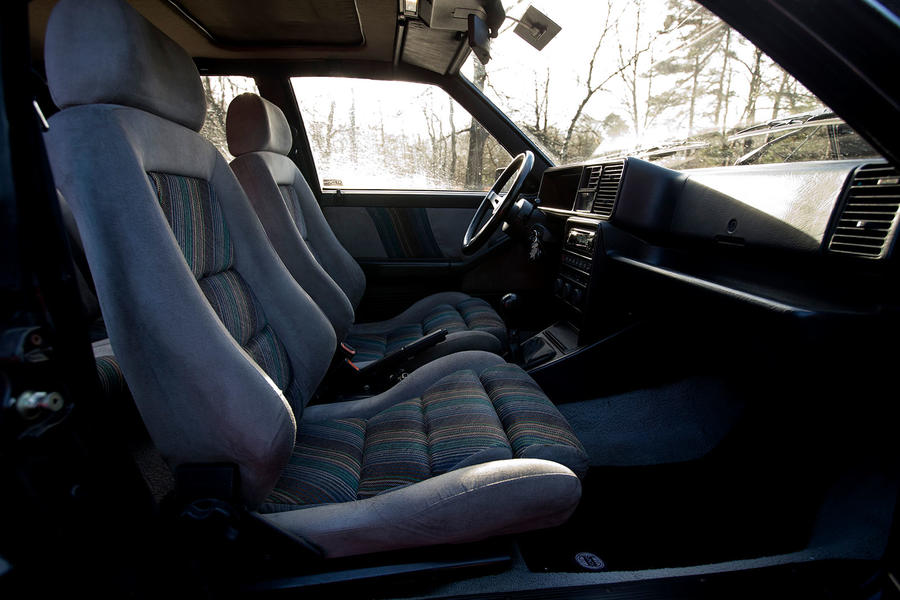 Lancia delta hf integrale front seats