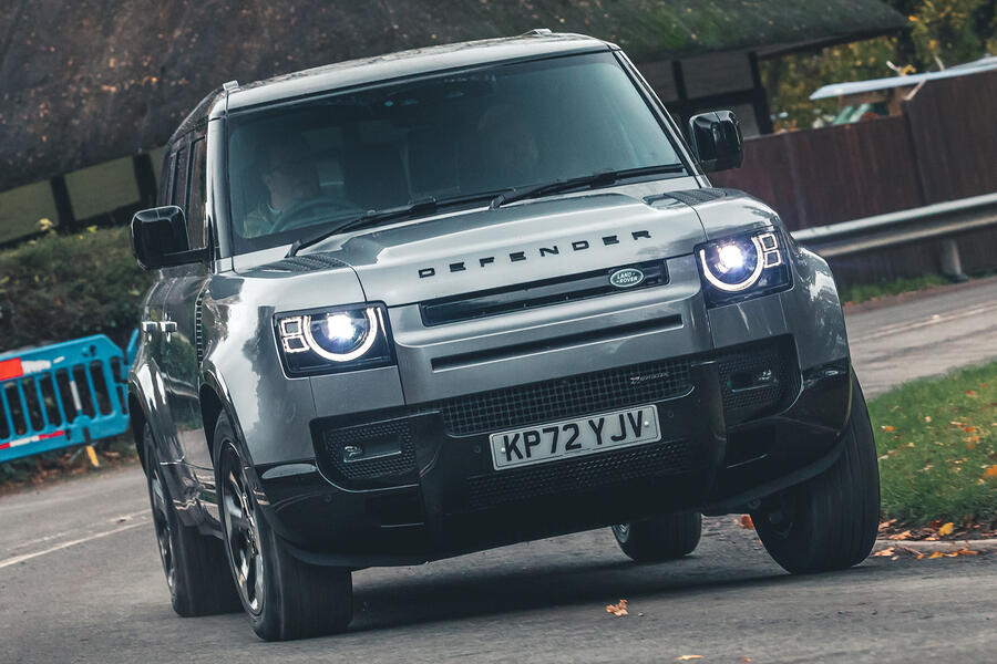 Land rover defender 130