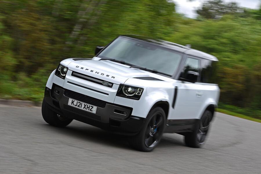 Land rover defender 2021 front quarter tracking
