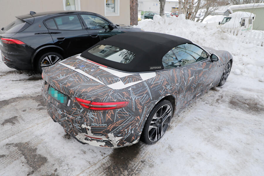 maserati grancabrio folgore parked