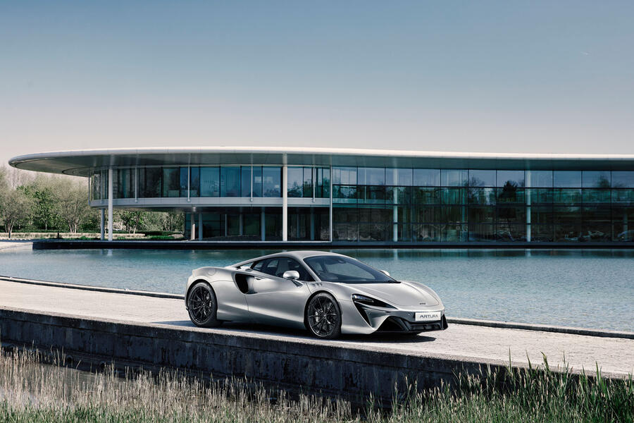 McLaren Artura at MTC