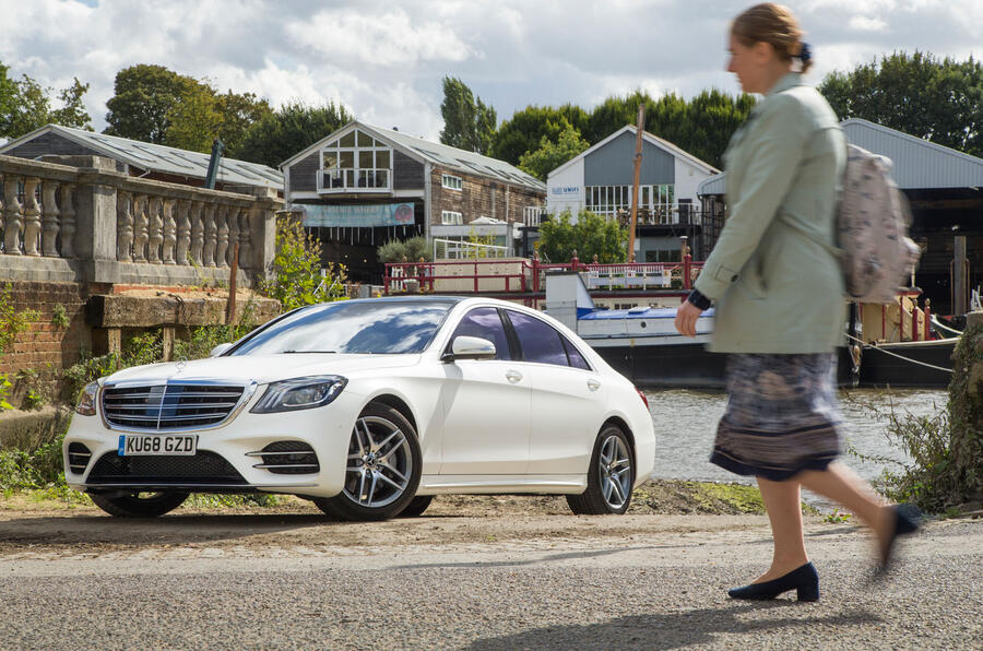 merc_s-class_2103e.jpg?itok=1a5akkDJ