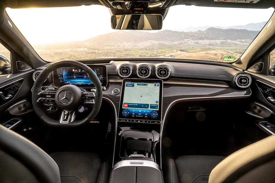 Mercedes amg c63 e performance 15 dashboard