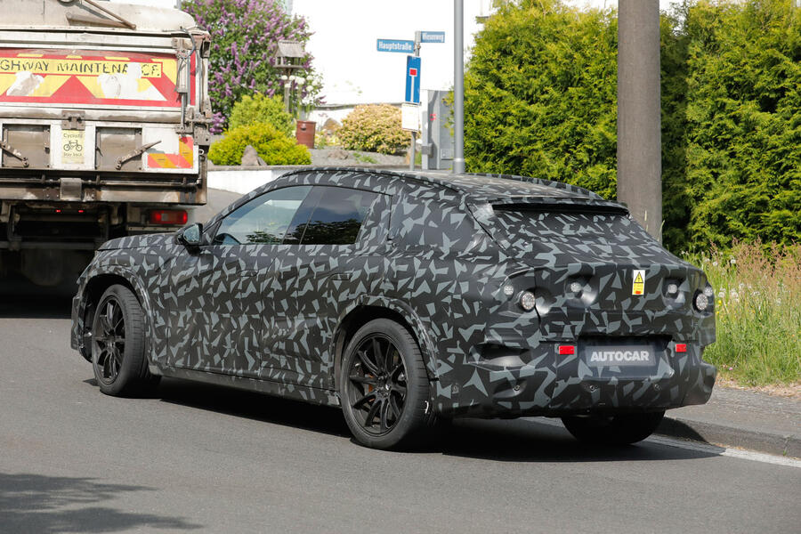 Mercedes-AMG SUV camo rear quarter, tracking