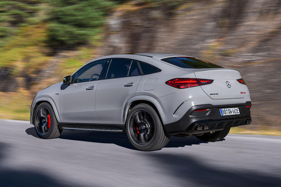 Quartel traseiro do Mercedes-AMG GLE 53