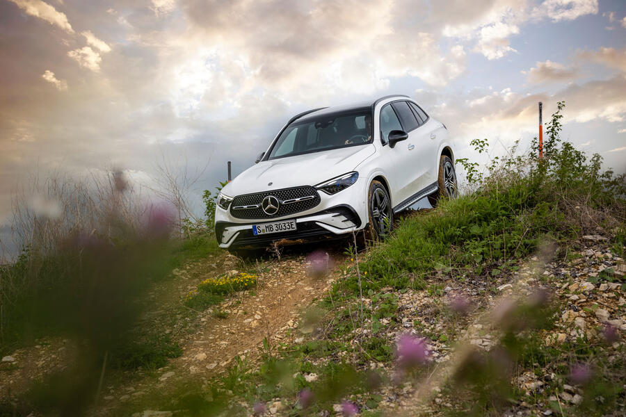 Mercedes benz glc 018 offroad 0