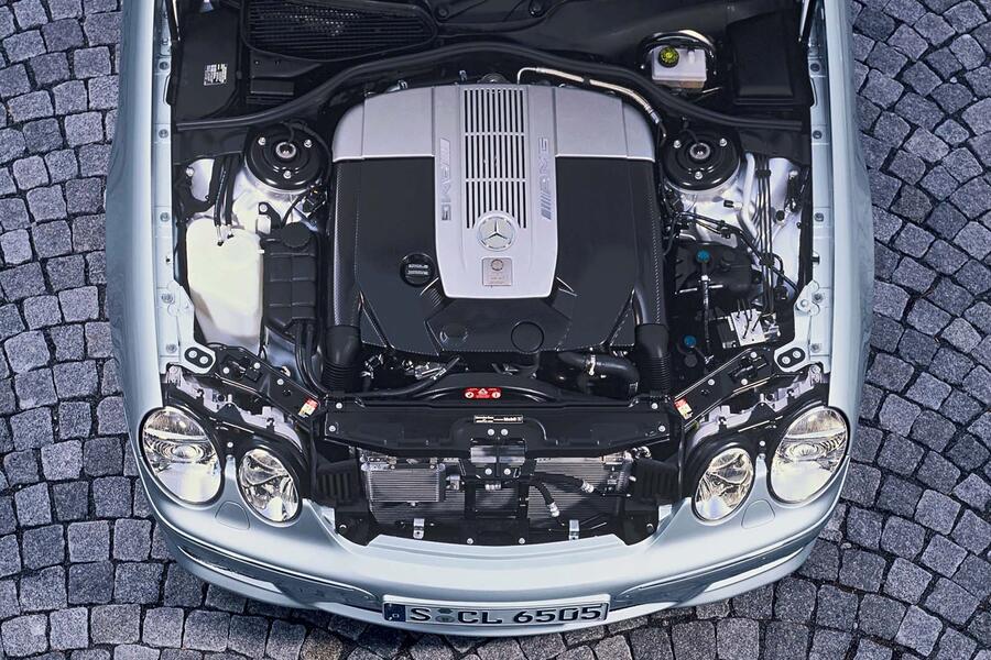 Mercedes cl engine bay