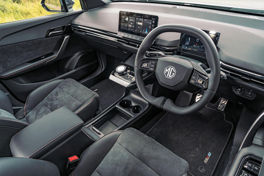 MG4 XPower interior