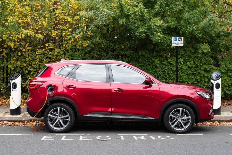 Mg hs phev charging 2023