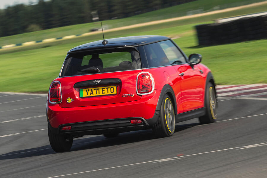 Mini electric cooper s 2022 rear quarter tracking