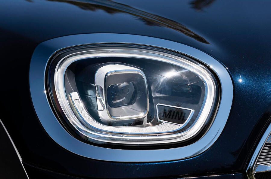 新 MINI Countryman，畅游英国的森林冒险