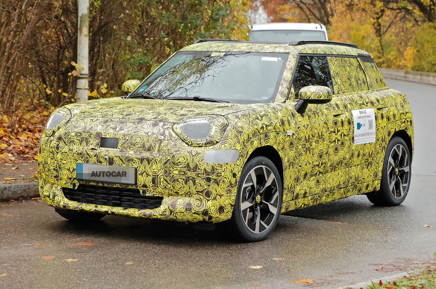 Mini Aceman camouflaged