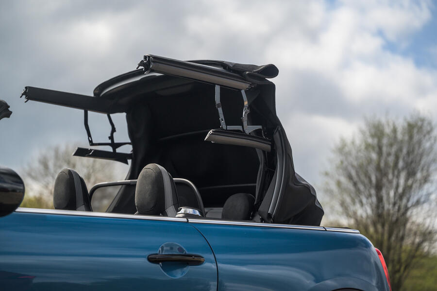 Mini roof