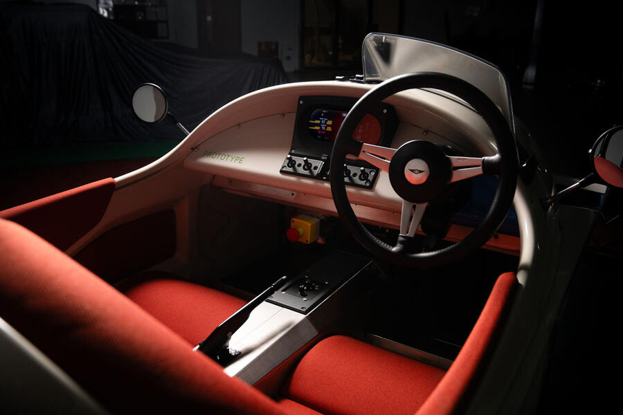 Morgan XP-1 interior