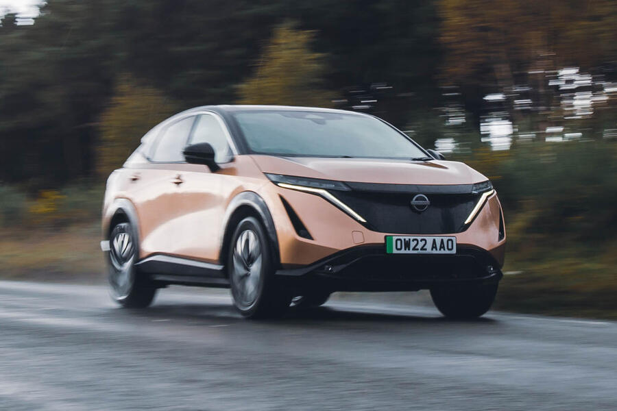 Nissan Ariya – front quarter tracking