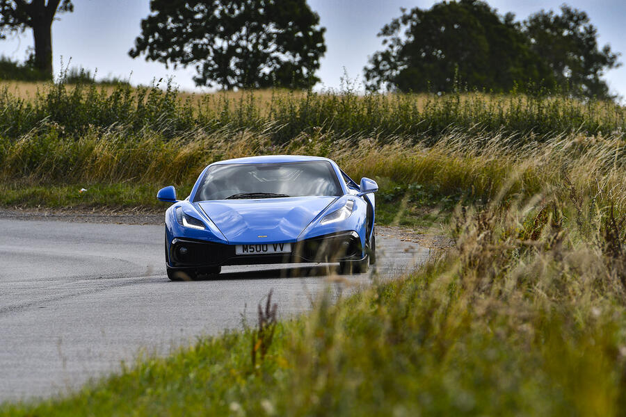 Noble m500 04 front tracking 0