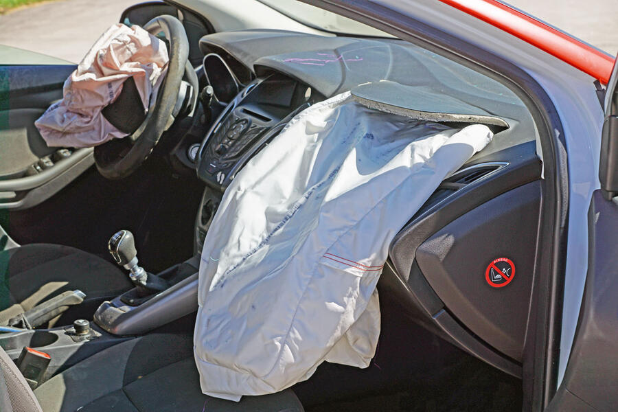 Open car wheel vehicle mobile phone sports car 535816 pxhere