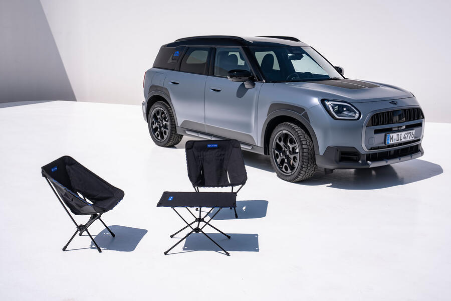 Mini Countryman Untamed camping furniture