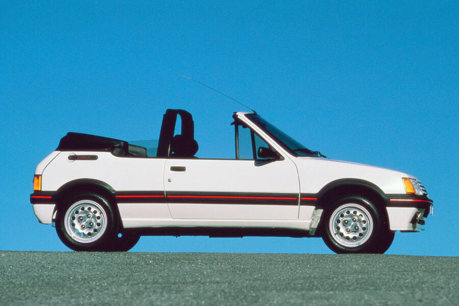 Peugeot 205 CTi flanc blanc