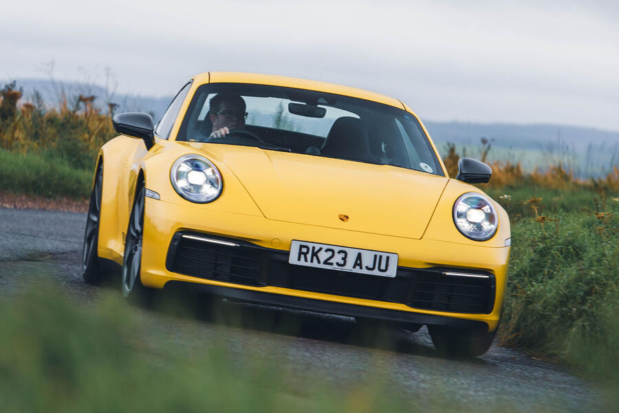 Porsche 911 Carrera T cornering