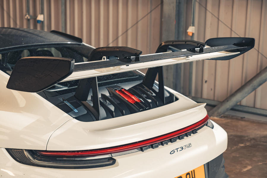 Задний спойлер Porsche 911 GT3 RS