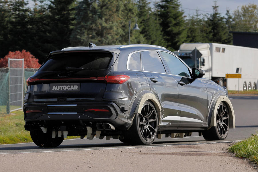 Porsche ICE Macan mule &ndash; rear quarter