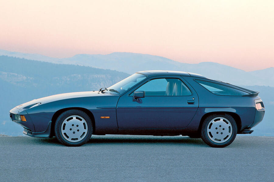 porsche 928 side