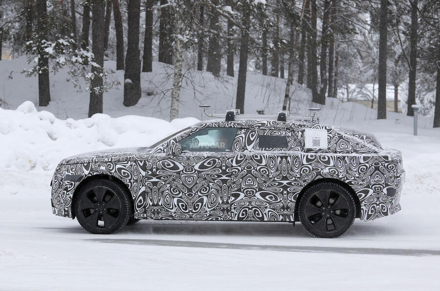 Range Rover Velar camo