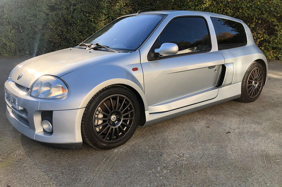 Renault clio v6