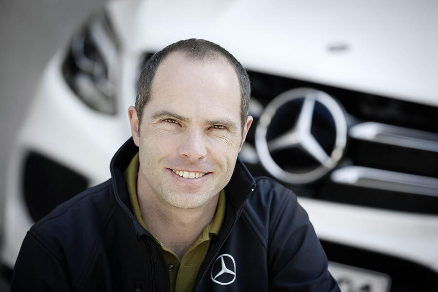 robert lesnik head of mercedes benz interiors