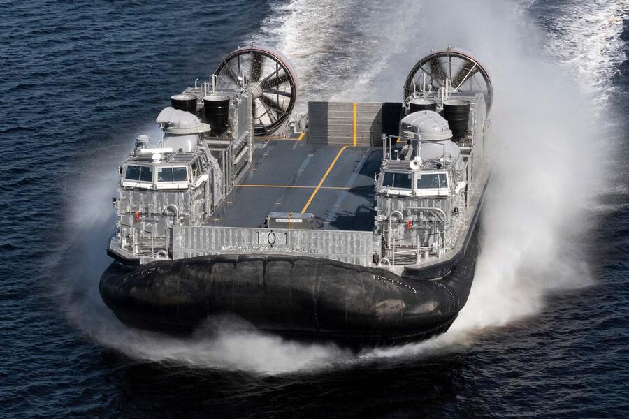 Ship to shore connector lcac 101 arriving at naval surface warfare center panama city in september 2020